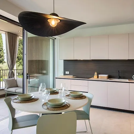 Coco Lin - Cocollection - Luxury Appartement Bardolino